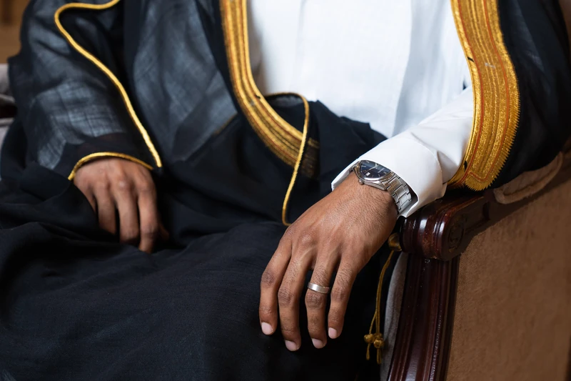 تفاصيل — الخاتم والساعة